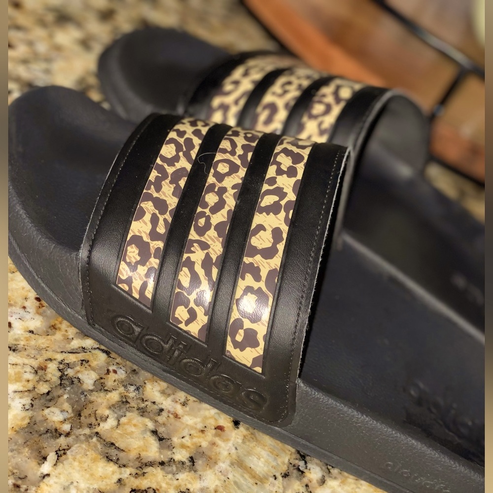 Women’s sandals